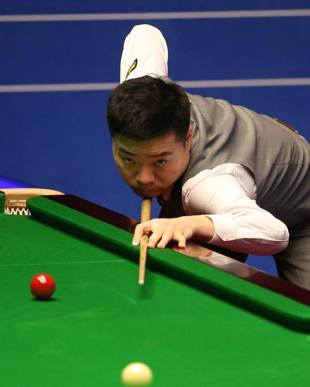 现摇摆不定 现摇摆不定